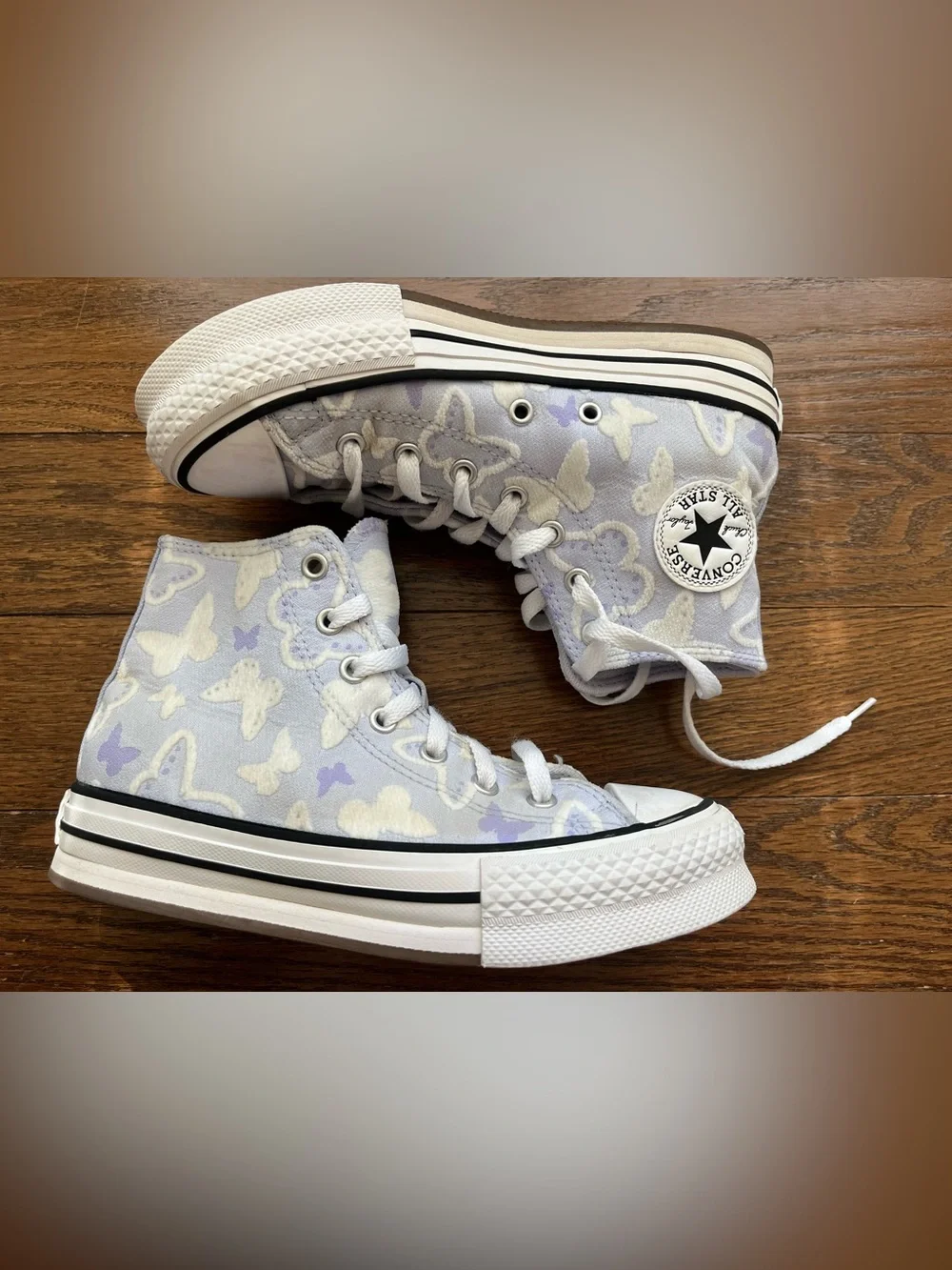 Converse Kids High Top Sneakers in Light Purple and White Butterfly Print